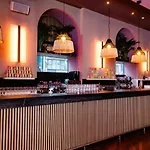 Anna Hotel
